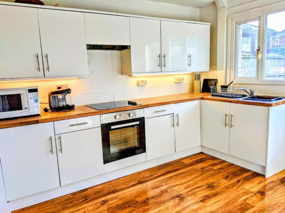 Handsworth Hidden Gem !Stunning 3 Bedroom Home In Sheffield מראה חיצוני תמונה
